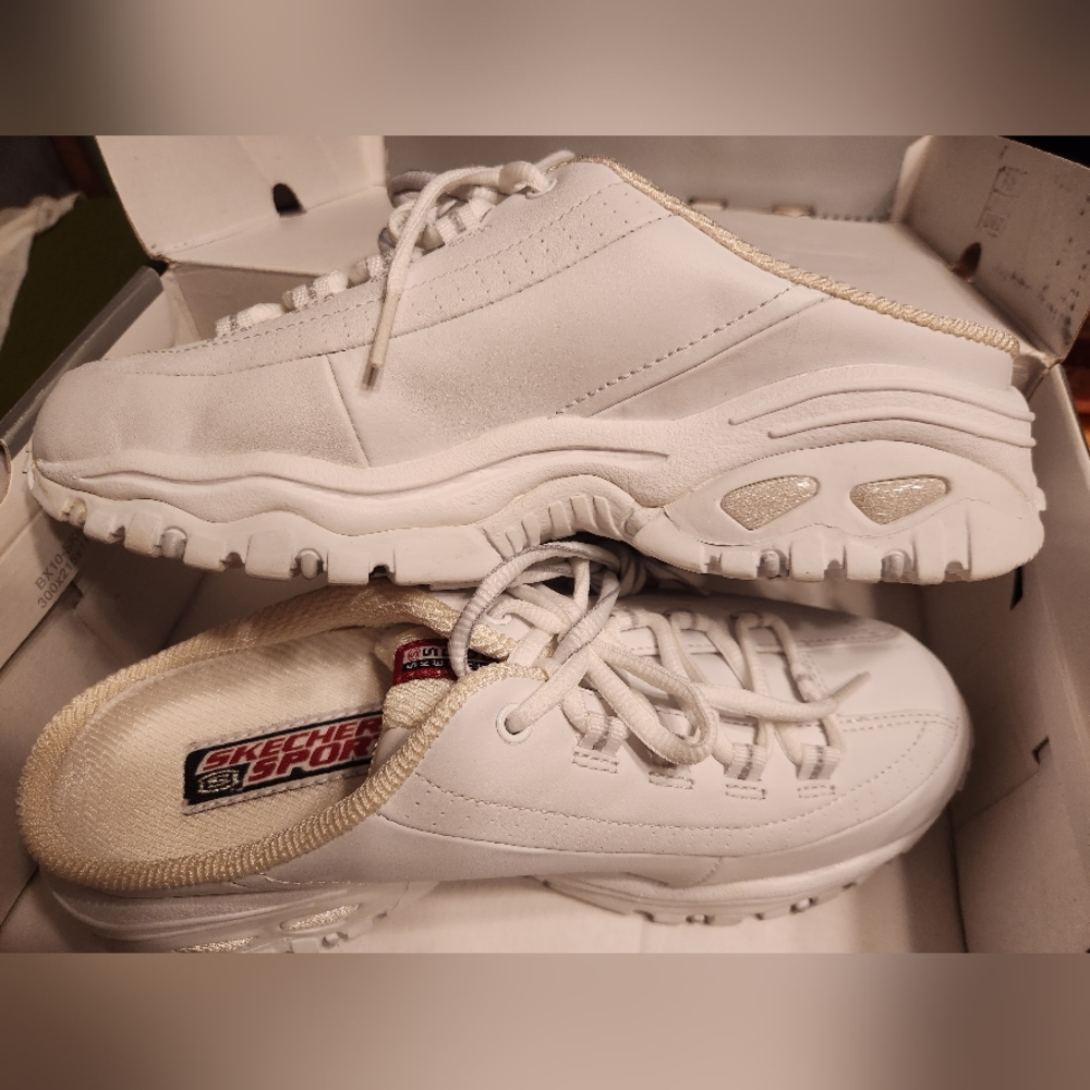 New Skechers Sport women's  Sz9 white